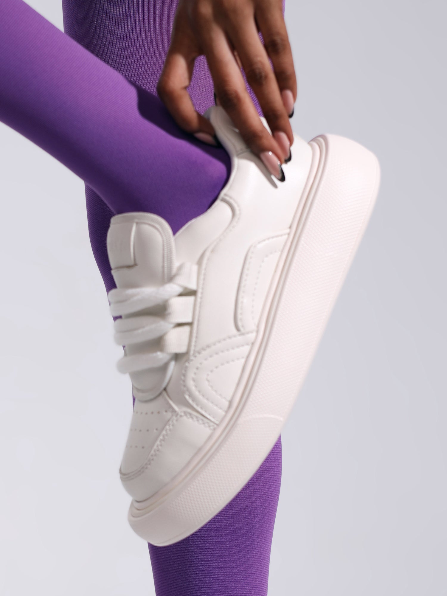 Super Laces Slip On Sneakers - Offwhite Elegance