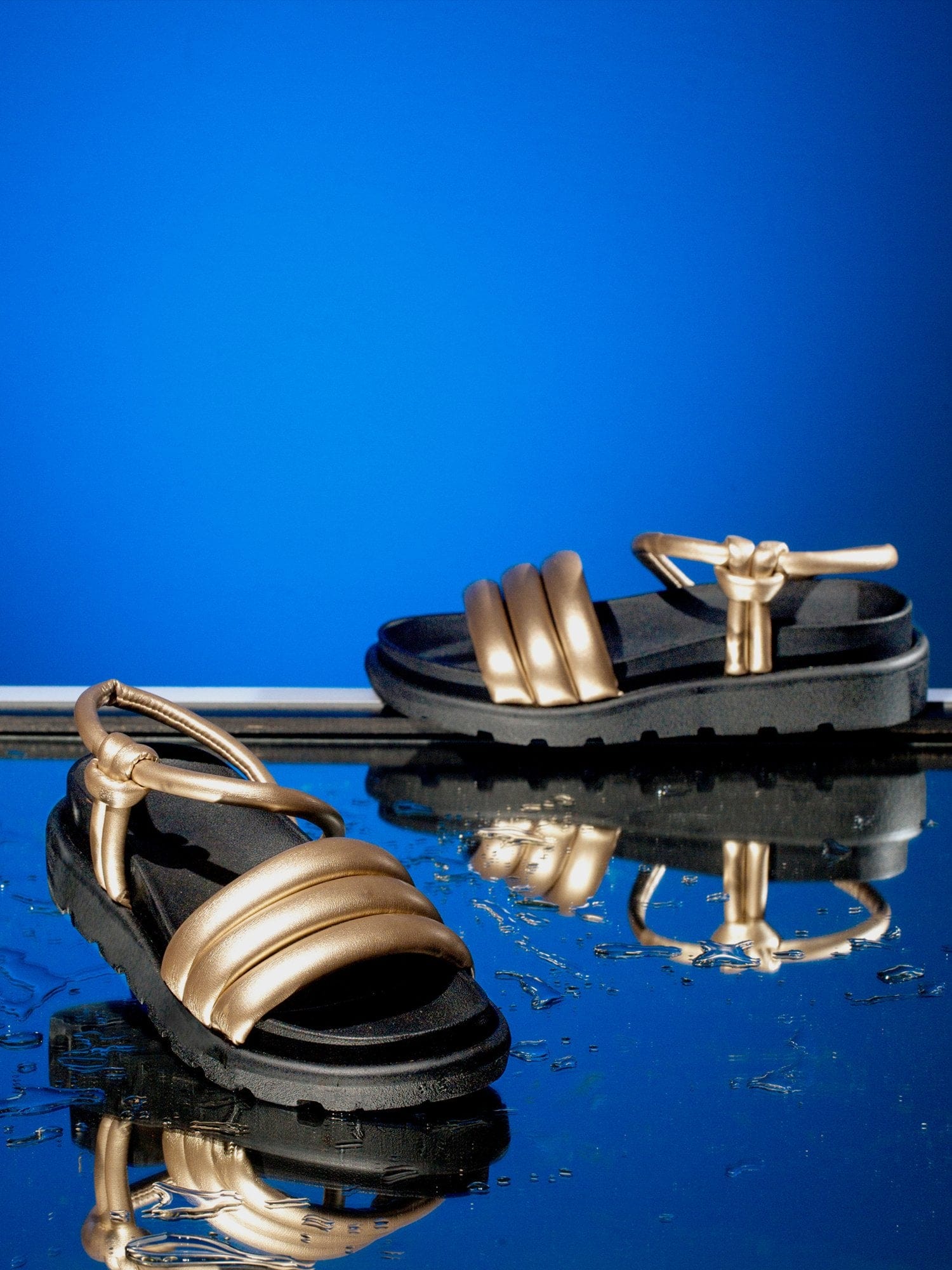 Strappy Ripple Sandals - Gold