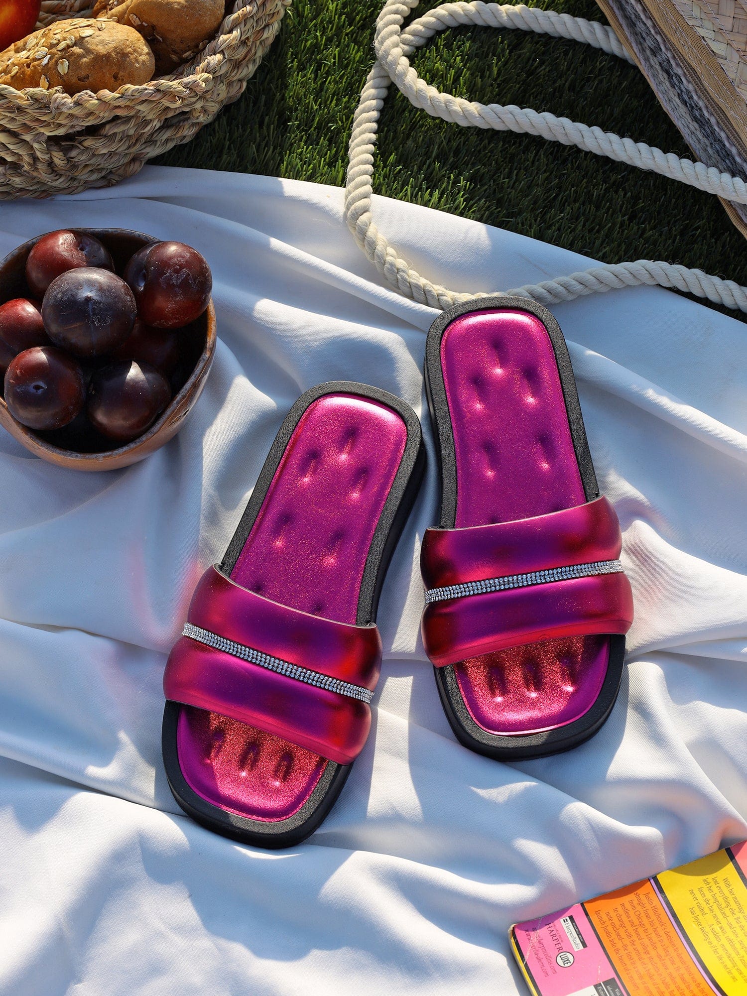 Struss Strap Slippers - Fushia