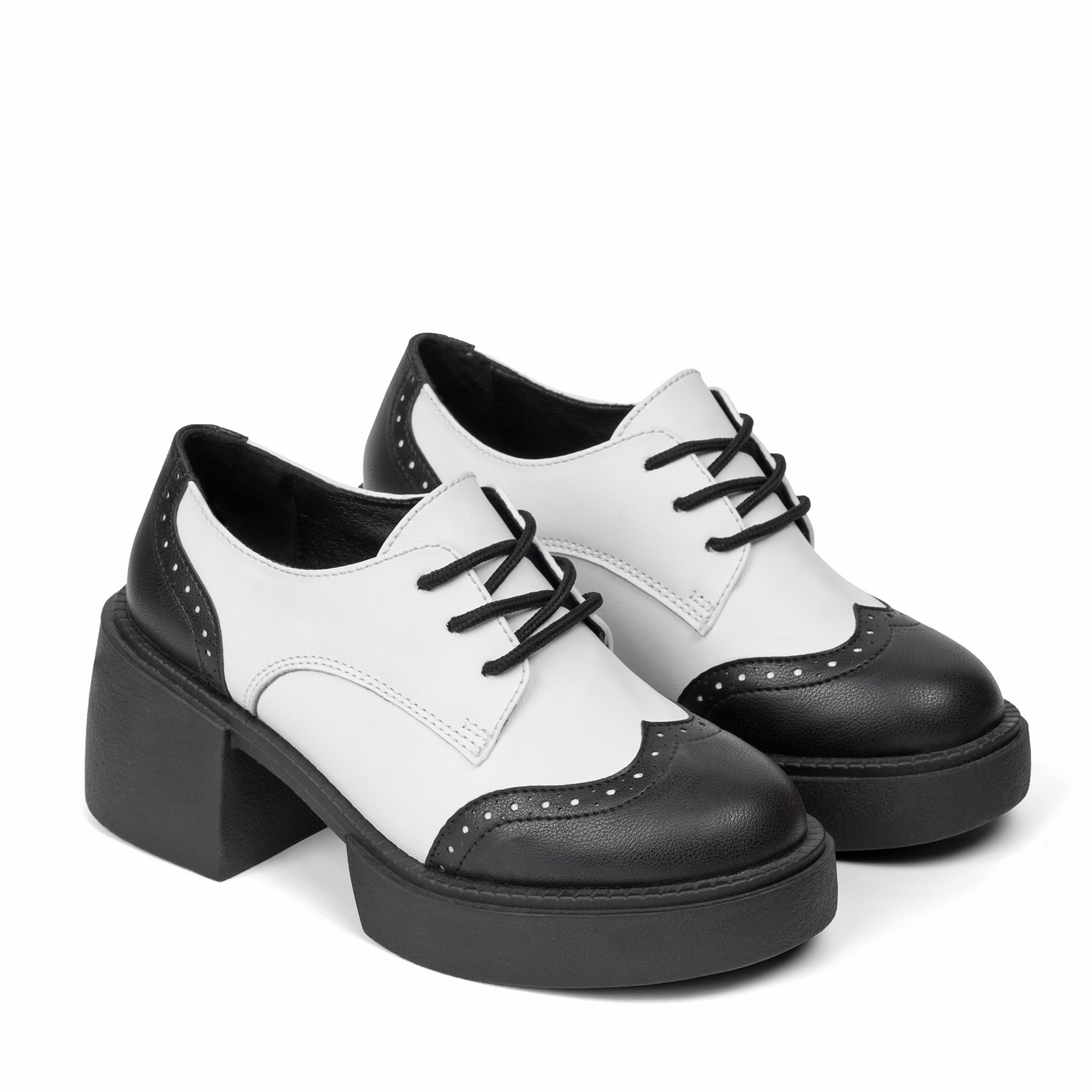 Brouge Two-Tone Derby Shoes with Platform Sole - B/W