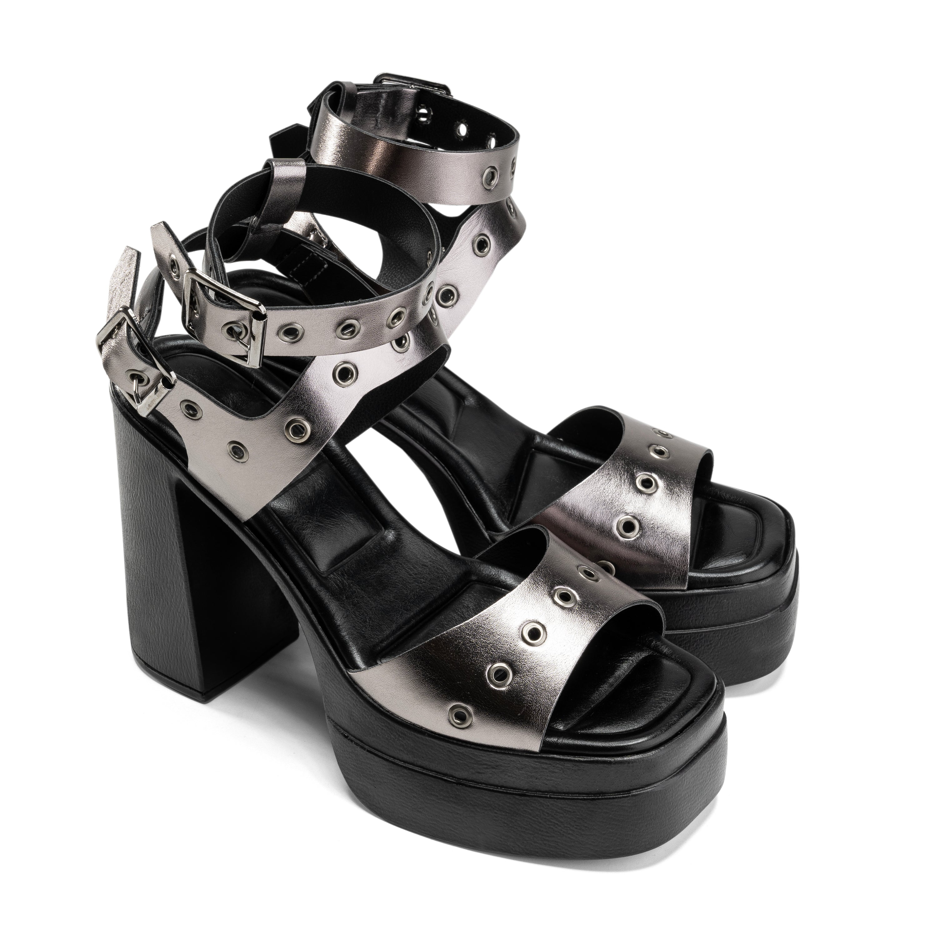 Grommet Glam Heels - Silver