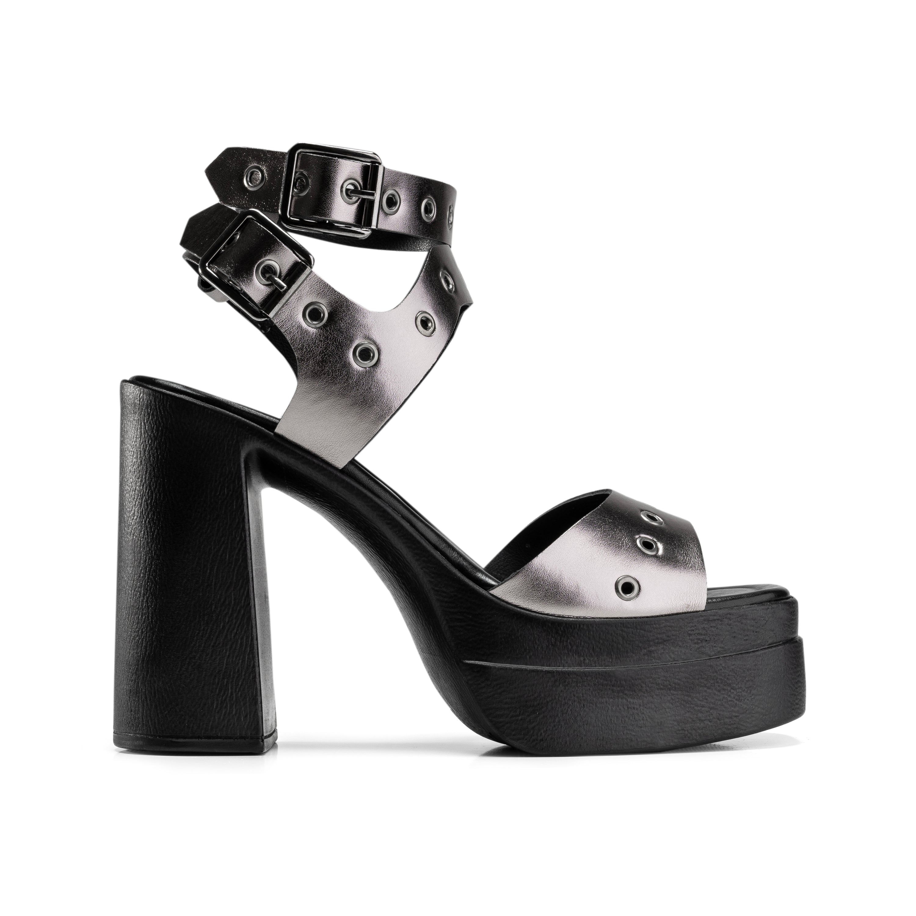 Grommet Glam Heels - Silver