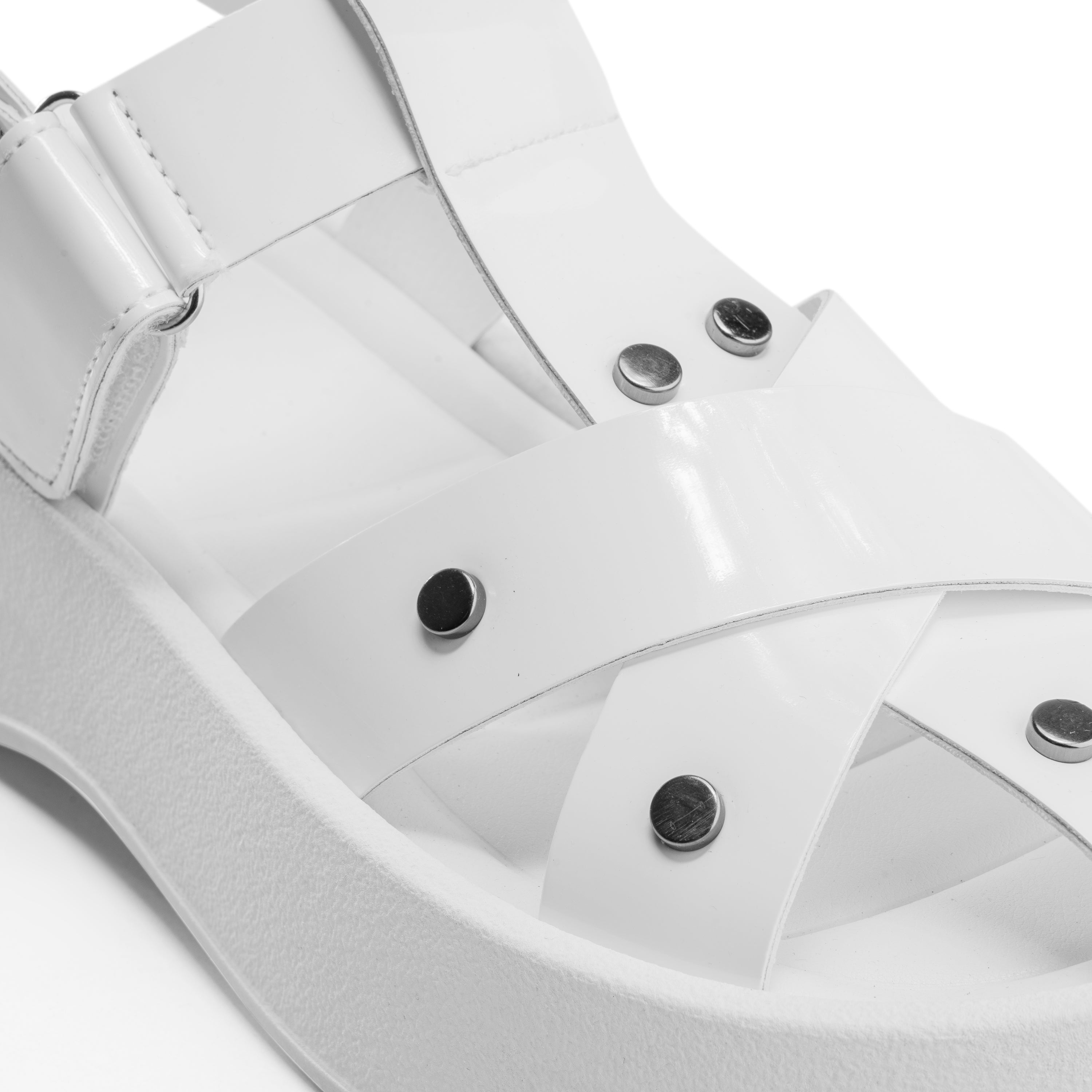 Rivet Crisscross Platform Sandals - White