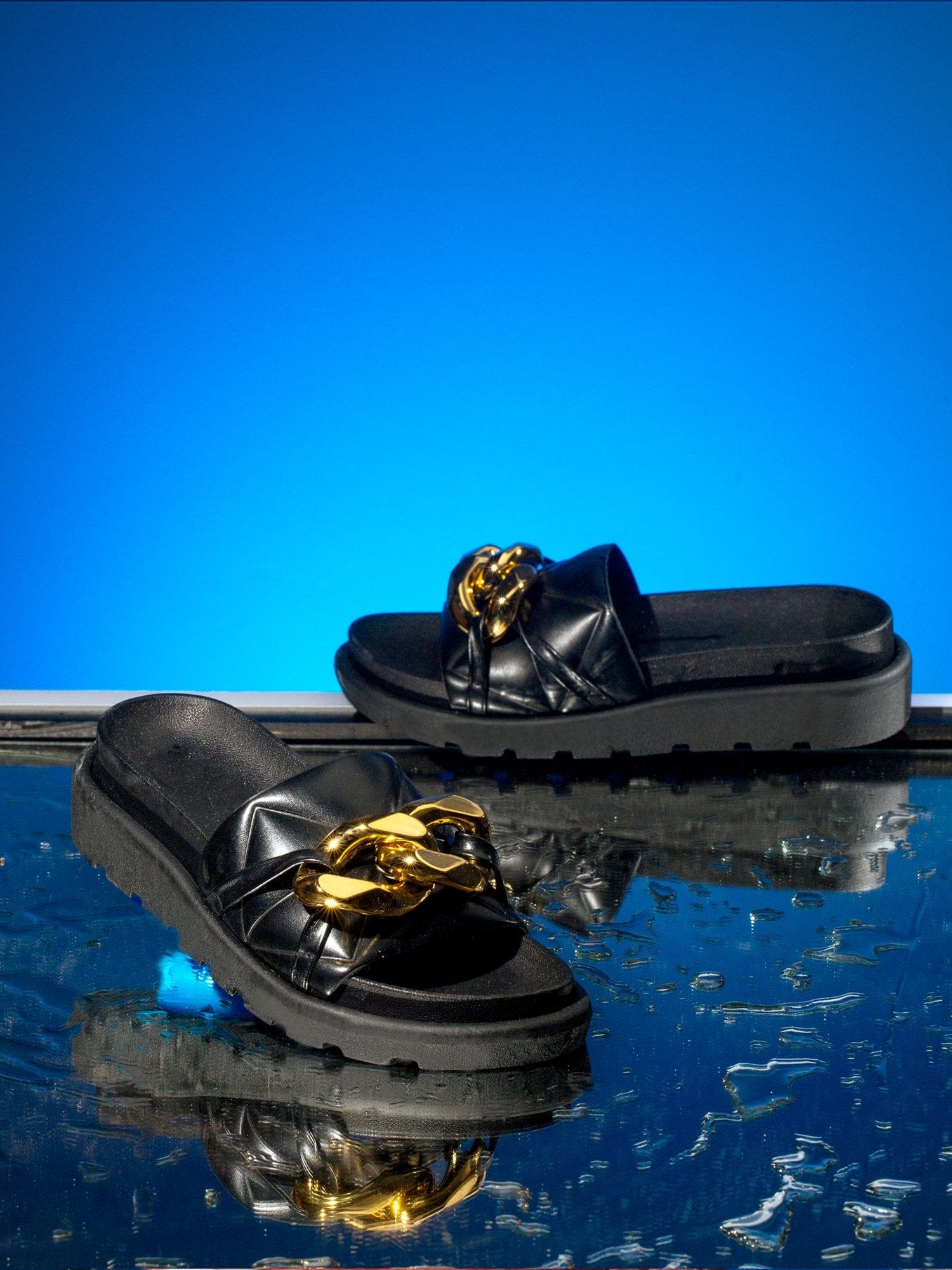 Chain Comfy Slippers - Black