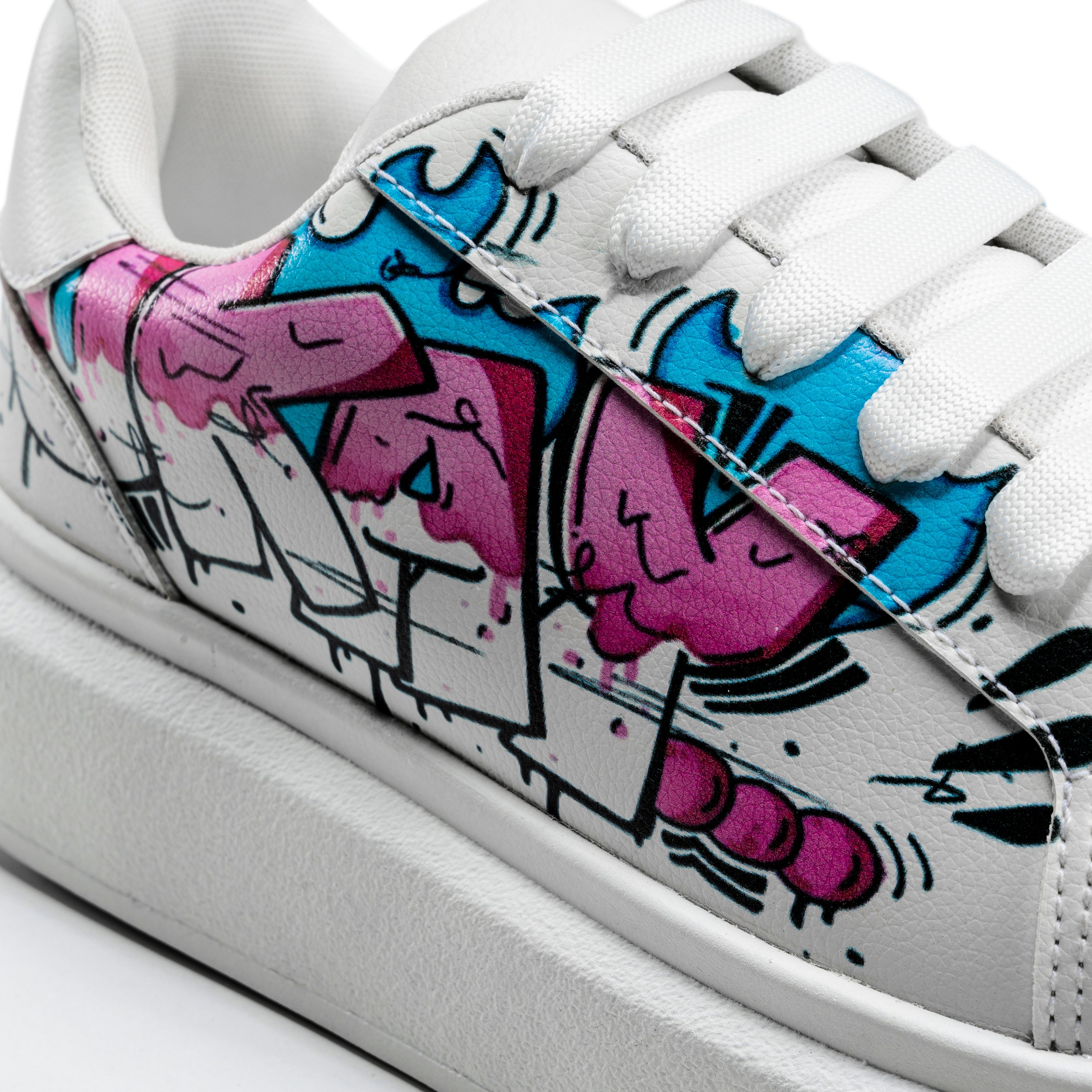 Graffiti Vibes Sneakers – Bold Urban Street Style - White