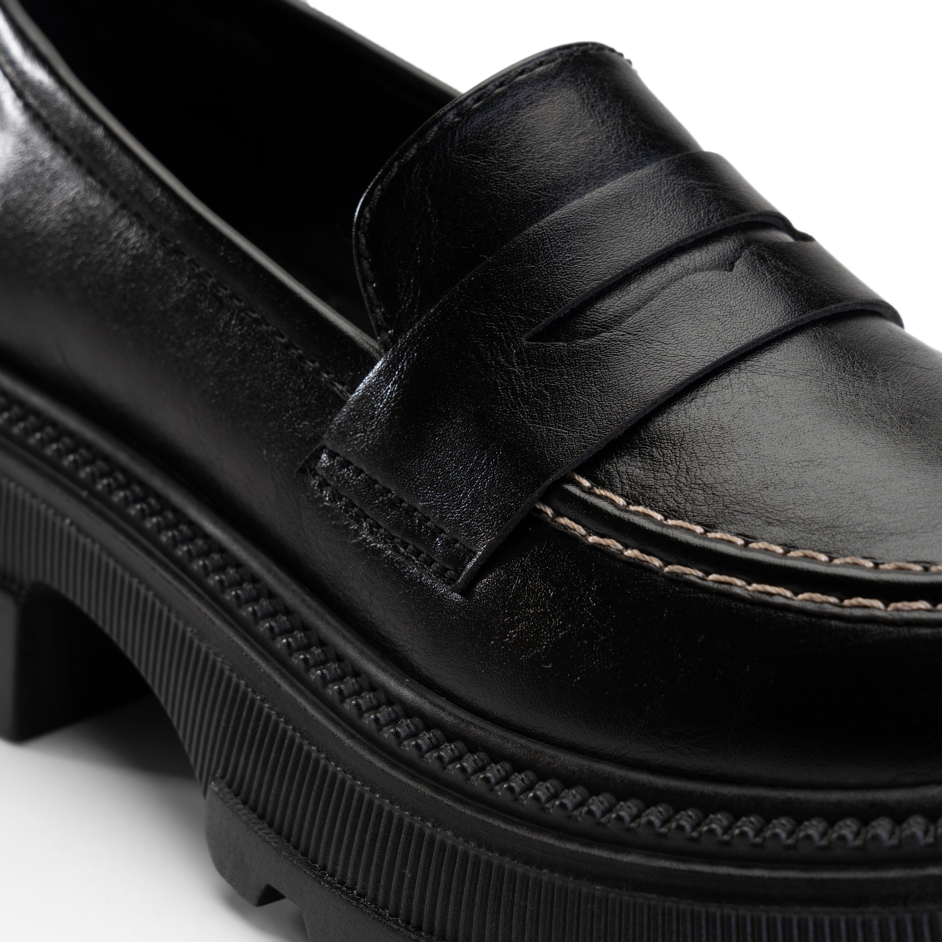 Trailblazer Chunky Loafers - Midnight Black