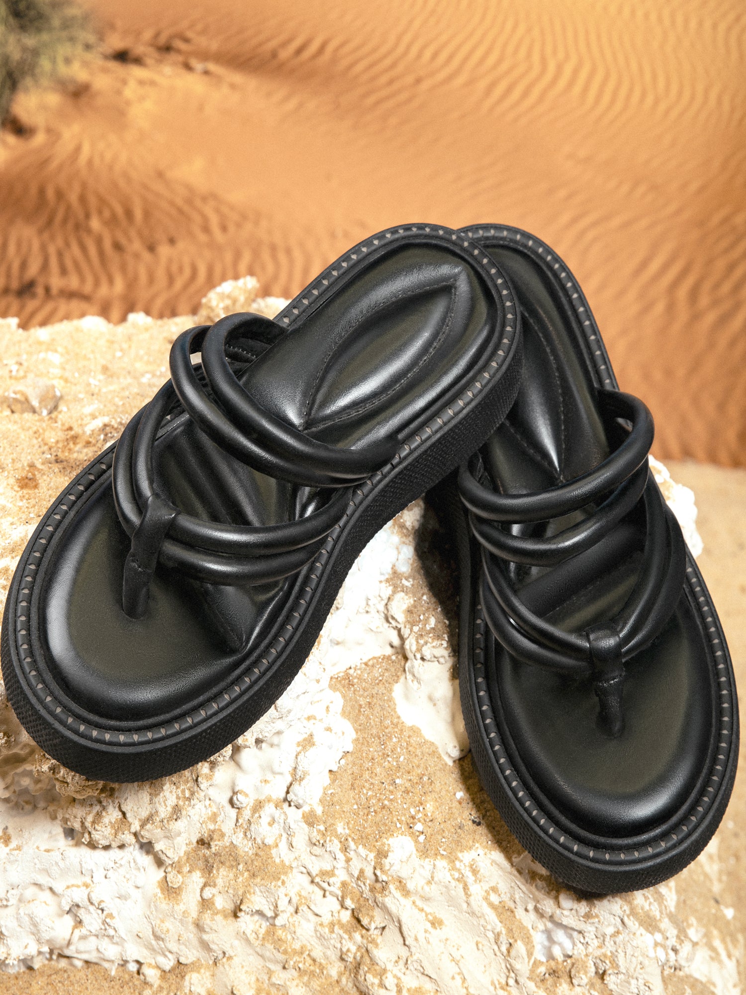 Comfy Padded Toe Slippers - Black