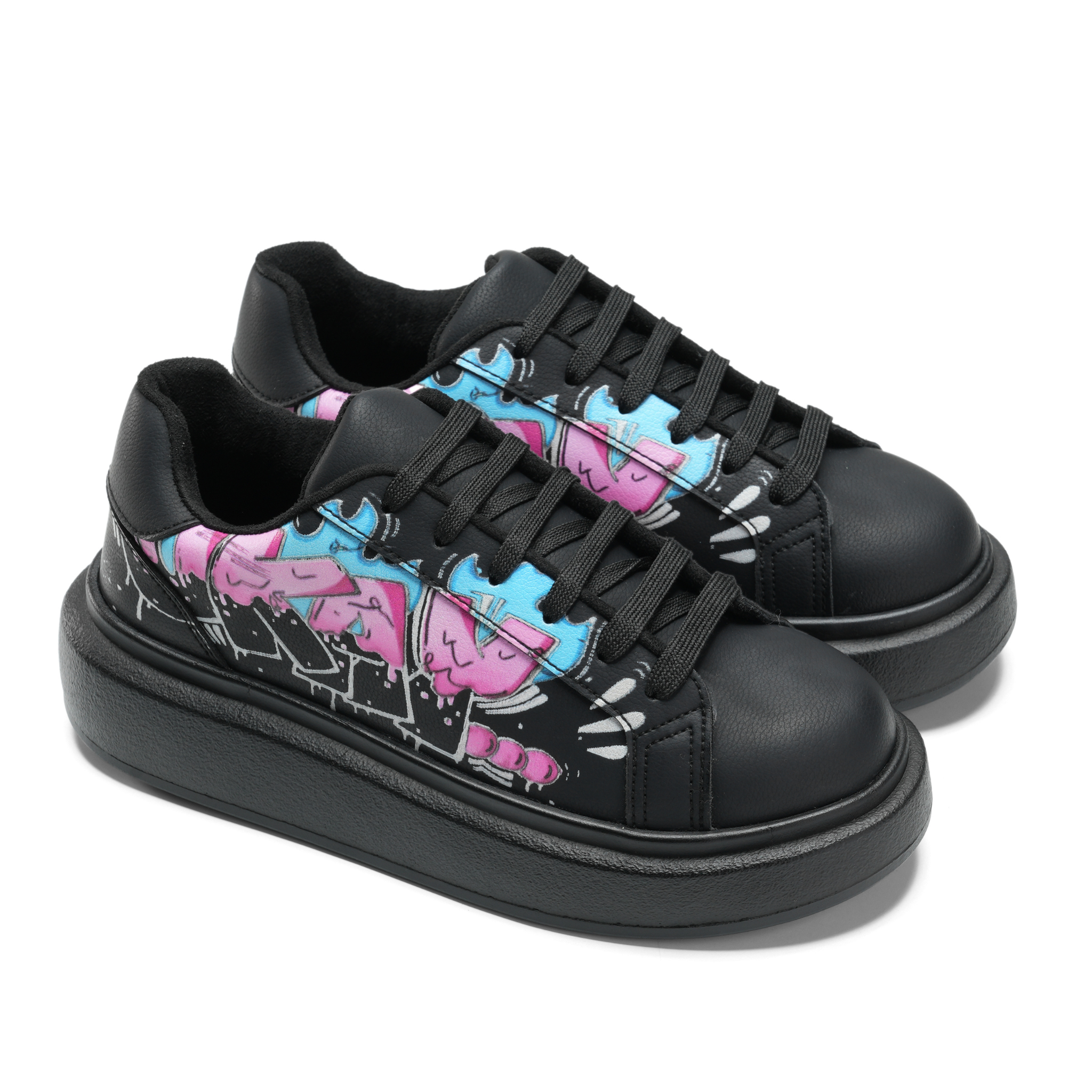 Graffiti Vibes Sneakers – Bold Urban Street Style - Black