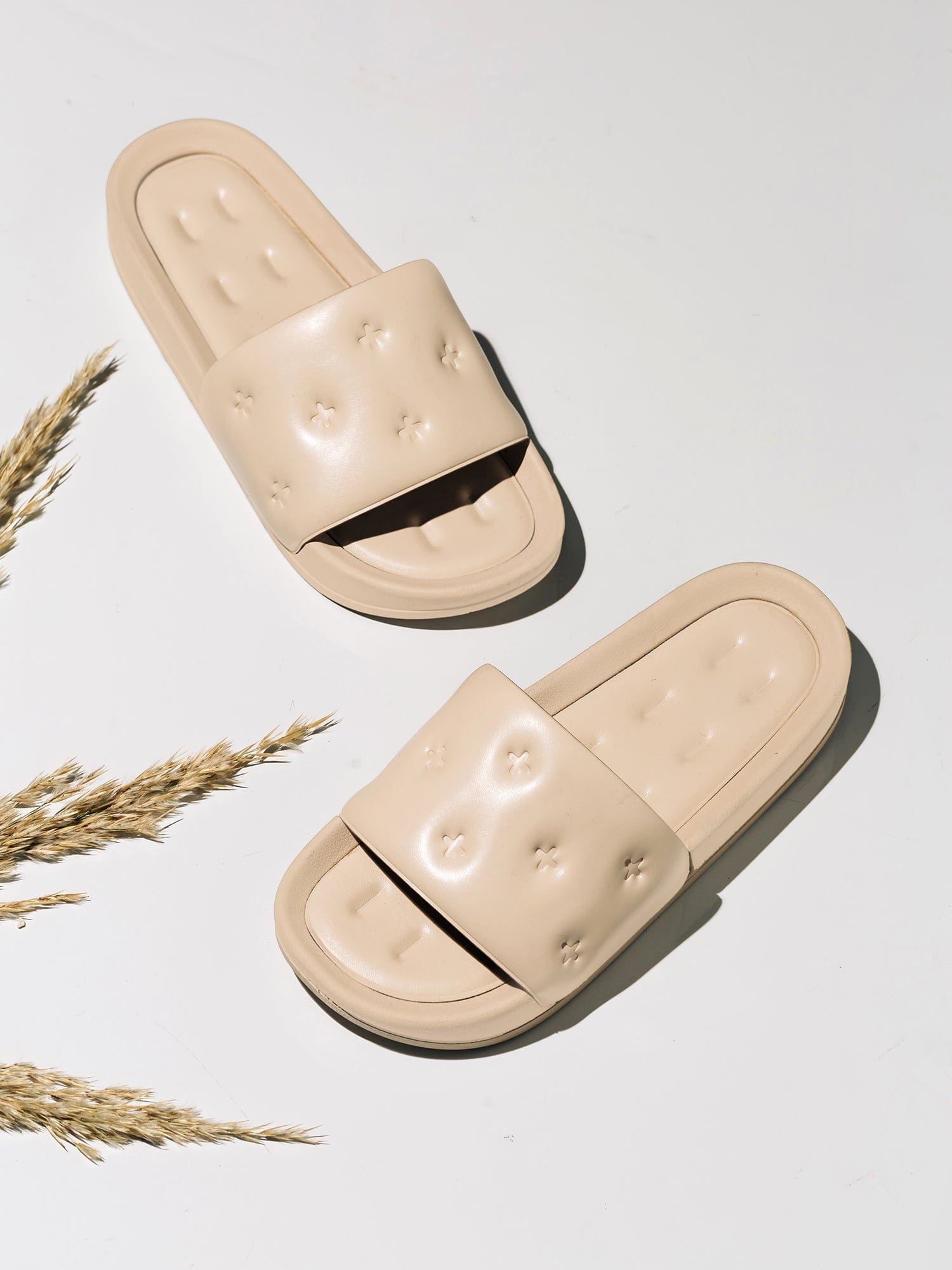 Plain Comfy Slippers - Off White