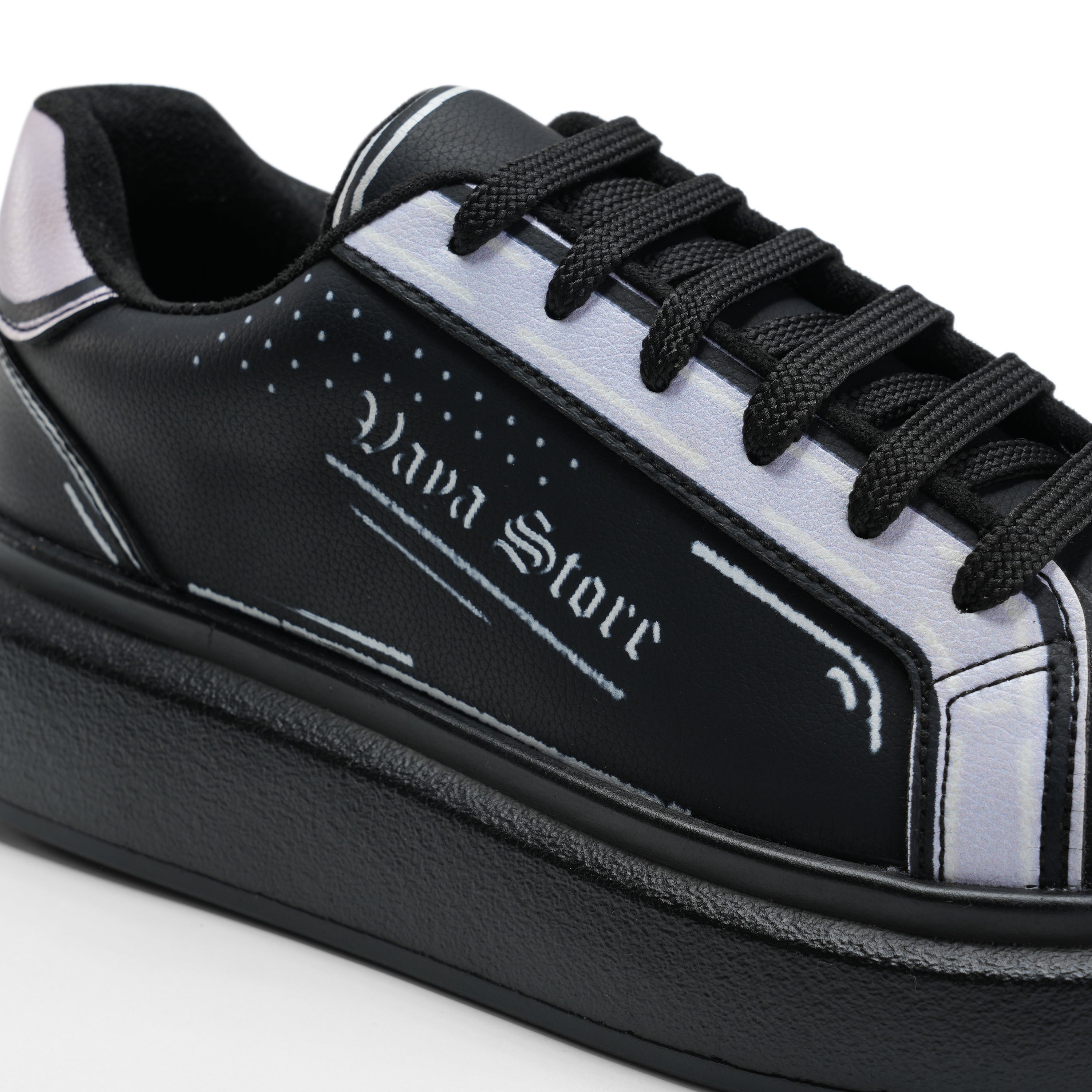 Bold & Stylish Sneakers for a Modern Look - Black