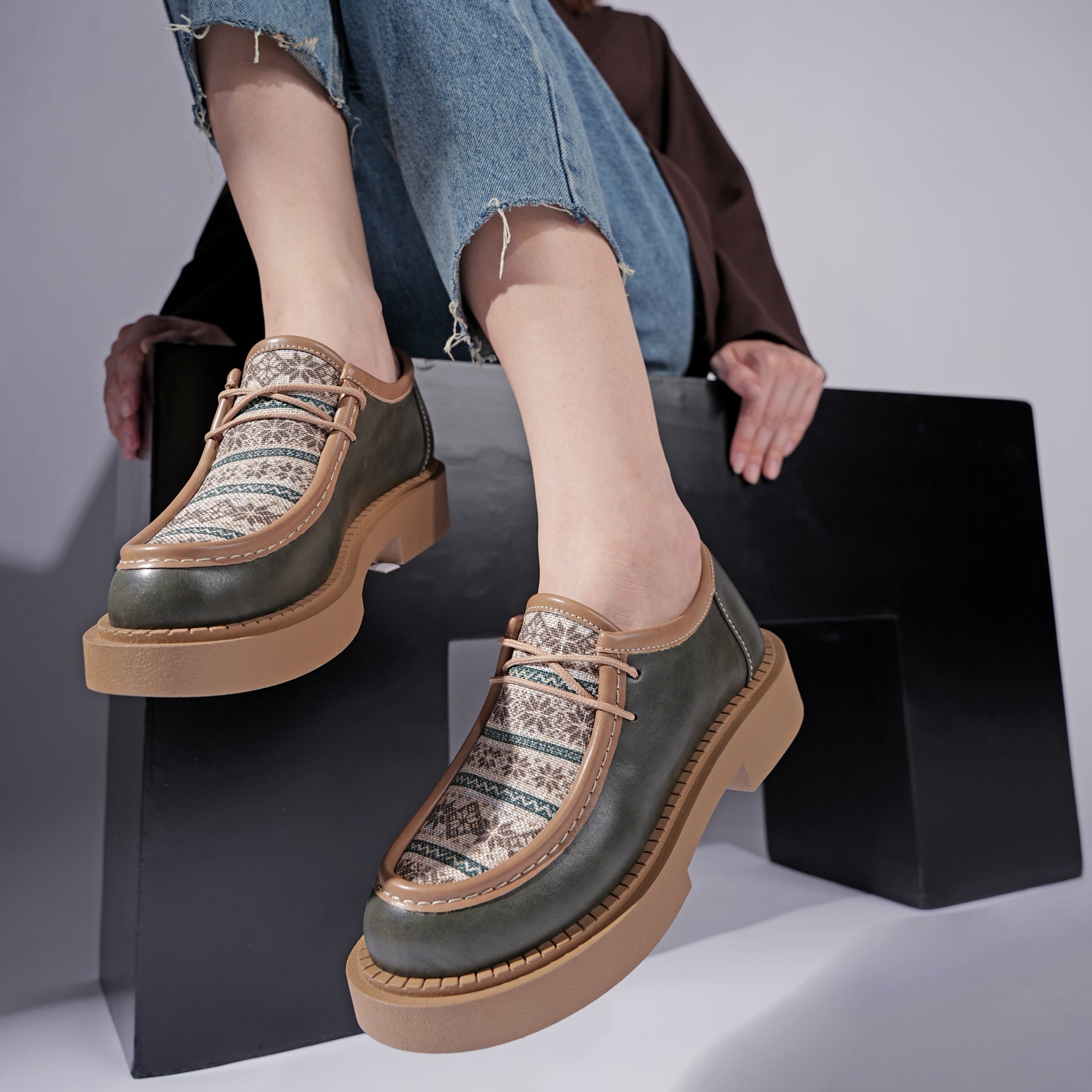 Patterned Lace-Up Platform Loafers - Olive